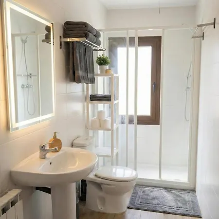 Nordic Weiss - Centro - 5 Pax Apartment
